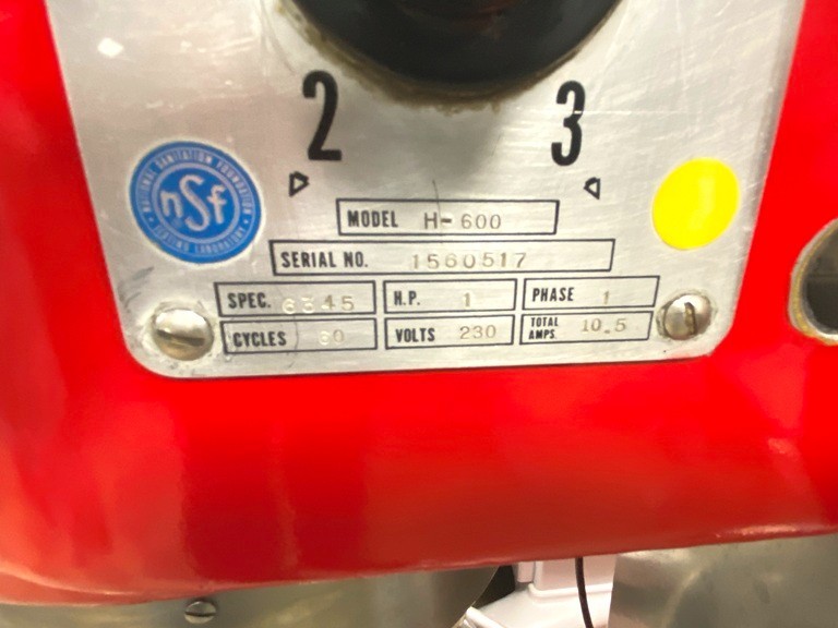 Mixers/ 60 Qt / Hobart H-600 / Mixer Red /w/t 4 Attachments/ 230V-1F-11A / 1-HP