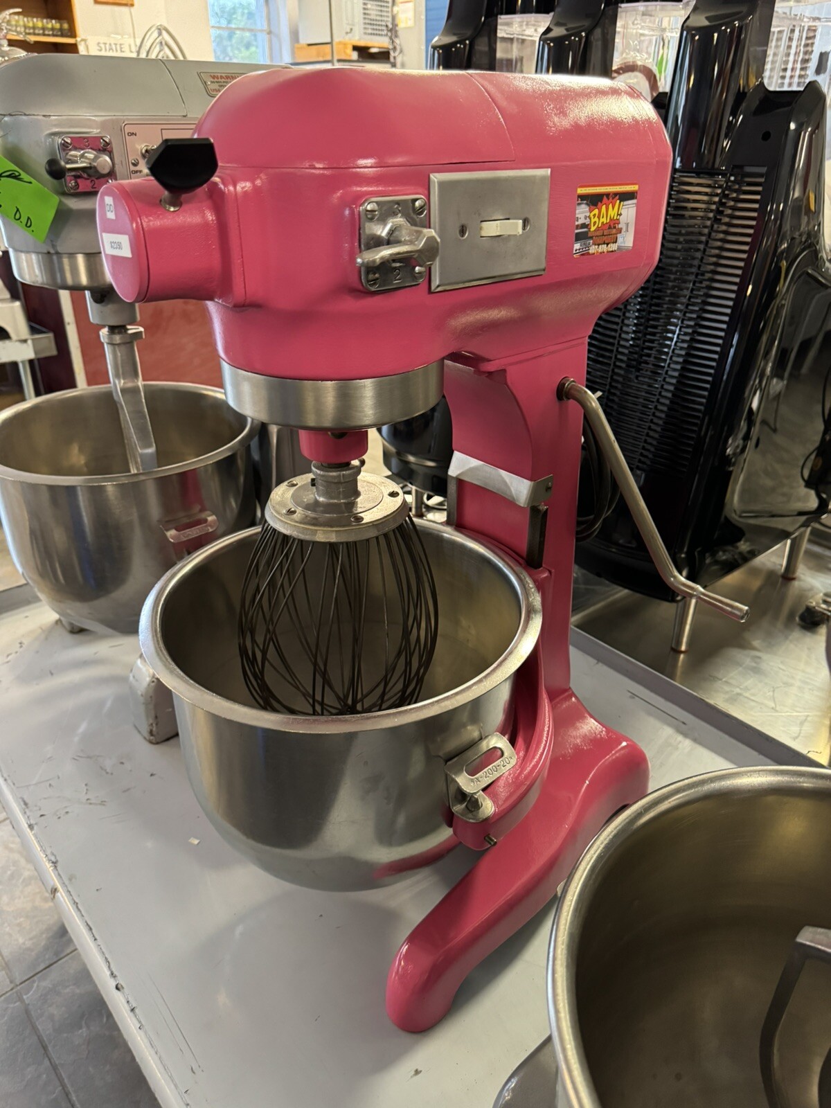 Hobart A-200 20 Qt Bakery Dough Mixer w/ Stainless Bowl, Whip Attachment- 1/3HP