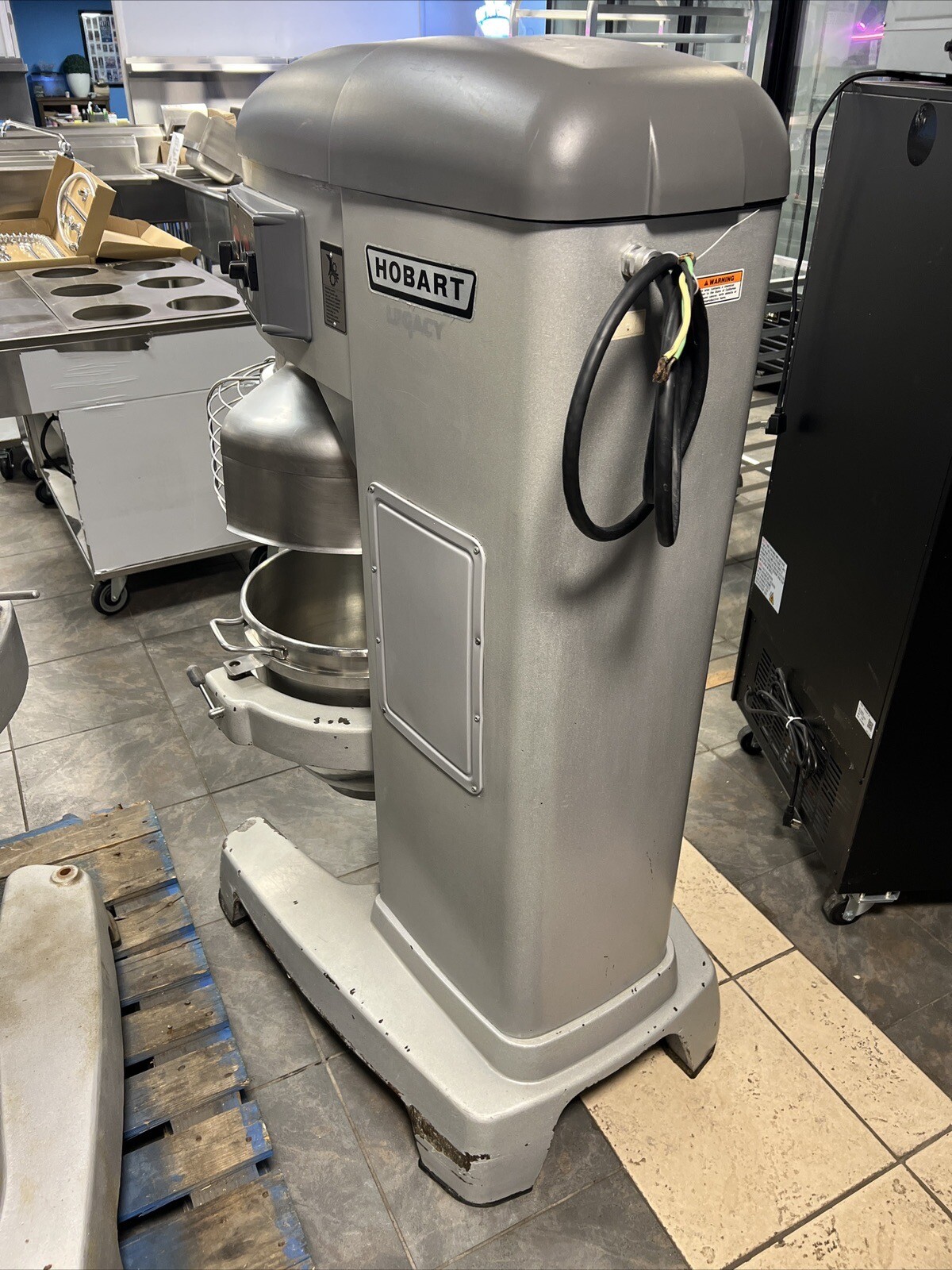 Hobart HL600/662 -60 qt Planetary Mixer -Floor Model, 2.7 hp, 200/240v, 1 Or 3ph