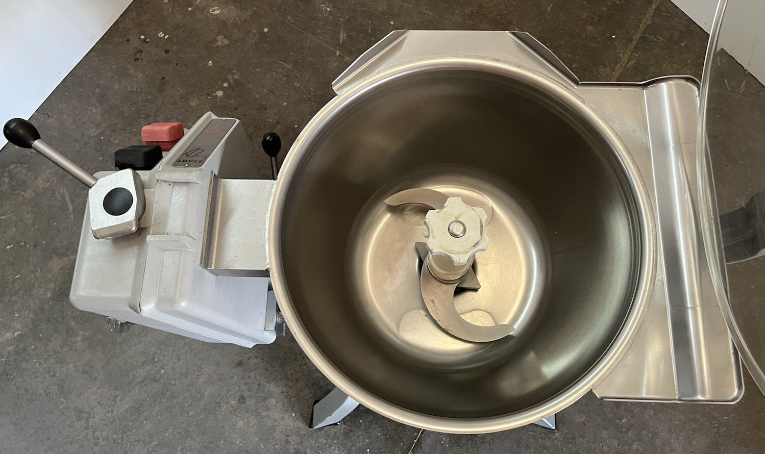 Hobart HCM-300 30Qt **TESTED** WORKING WITH BLADE PICTURED SN: 31-306-189-GD