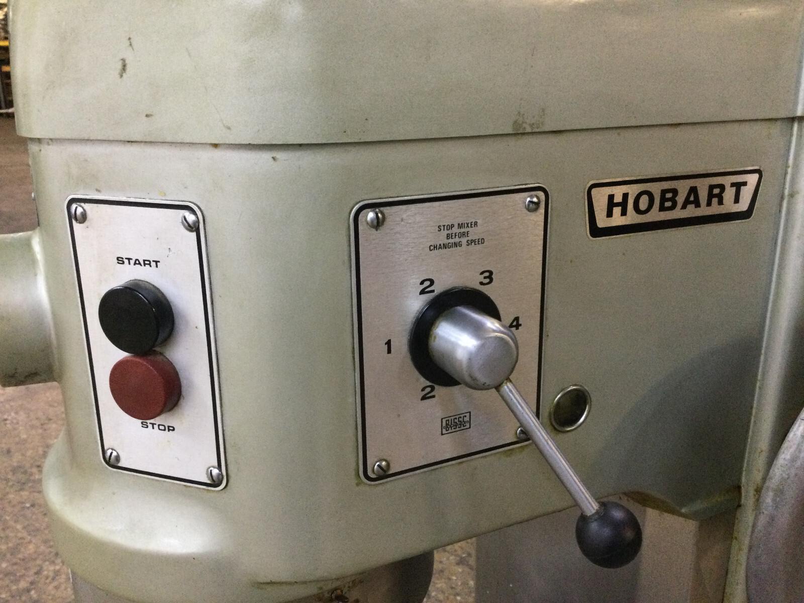 Hobart H-600, 60qt Dough Mixer With Bowl 1 Attachment