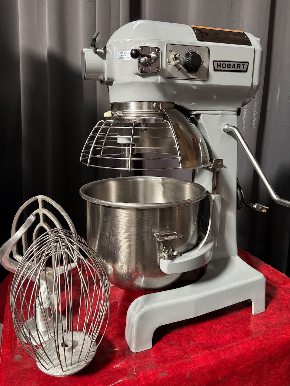 20 Quart Mixer Hobart A-200T Safety Cage Bowl Whisk Beater Paddle Dough Hook