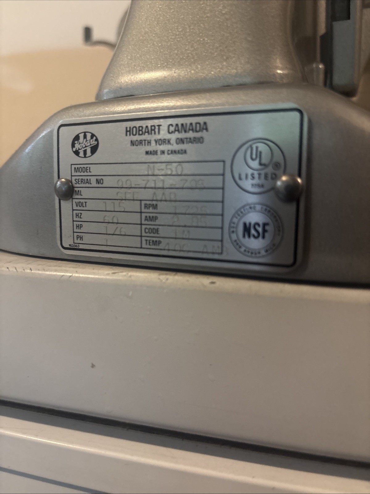 NOS….. Hobart N50 5 Qt Countertop Mixer w/ Bowl and Accessories
