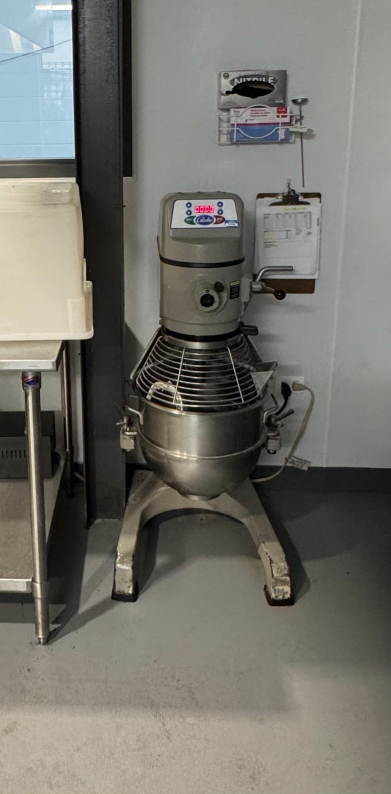 Silver, 30qt, Commercial Food Mixer GLOBE FOOD EQUIPMENT CO, SP30, 3 Speed