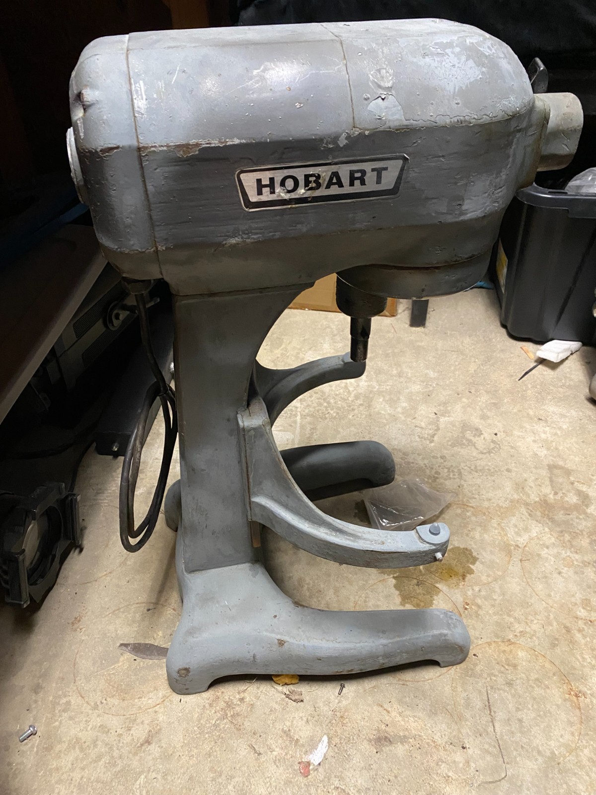 Hobart A200 20 Quart Commercial Dough Mixer + Stainless Bowl Wire Whip + Paddle