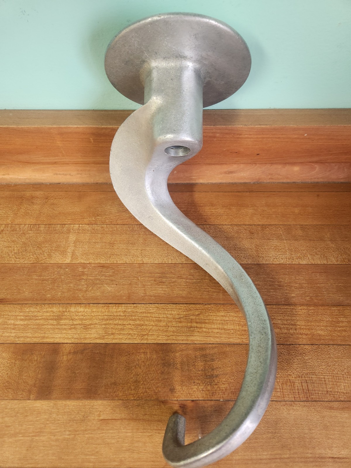 Hobart 20 Quart NSF “ED” Dough Hook “A20ED” 00-477521 for A200 20 Qt Mixer – EUC