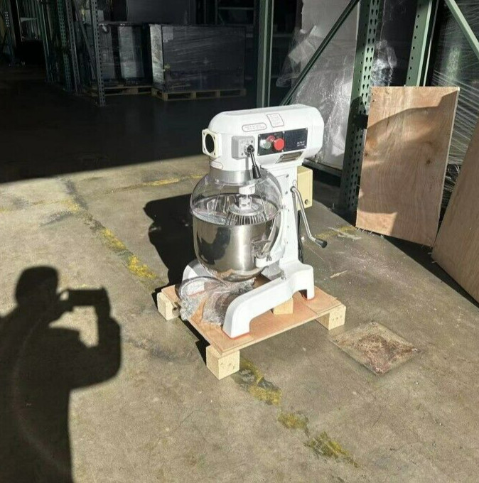 NEW 20 Quart Mixer Machine 3 Speed Commercial Bakery Kitchen Equipment NSF