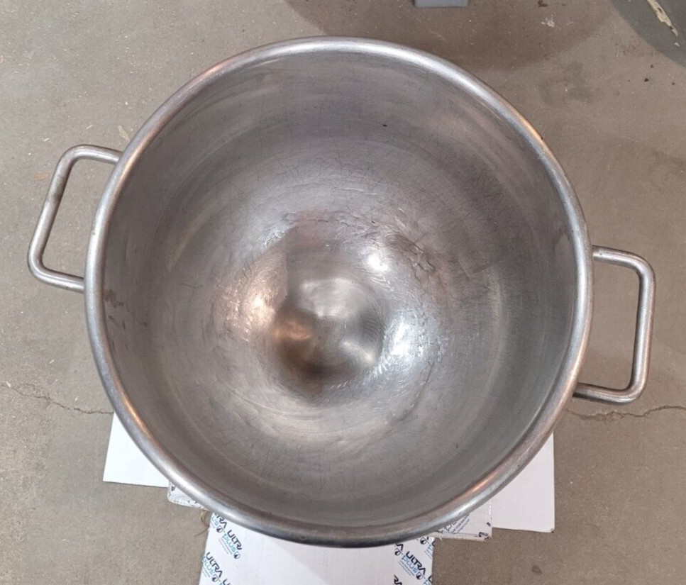Adaptable 30Qt Bowl For Use With Hobart 60 or 80 Quart Mixer With Adapter