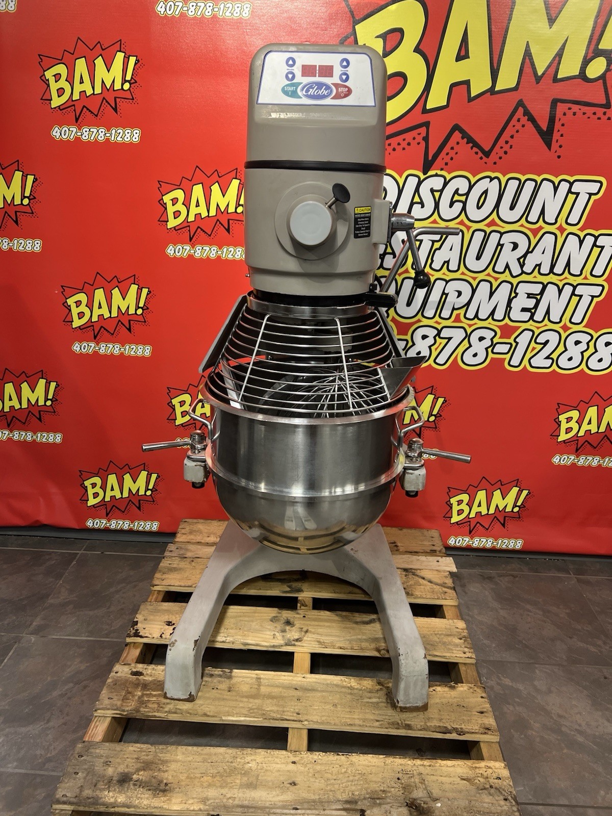 Globe SP30 30 Qt. Planetary Floor Mixer with Guard – 120V