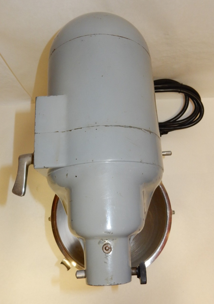VINTAGE HOBART MODEL N-50 COMMERCIAL MIXER, BOWL & 2 PADDLES, NEW HD CORD, WORKS