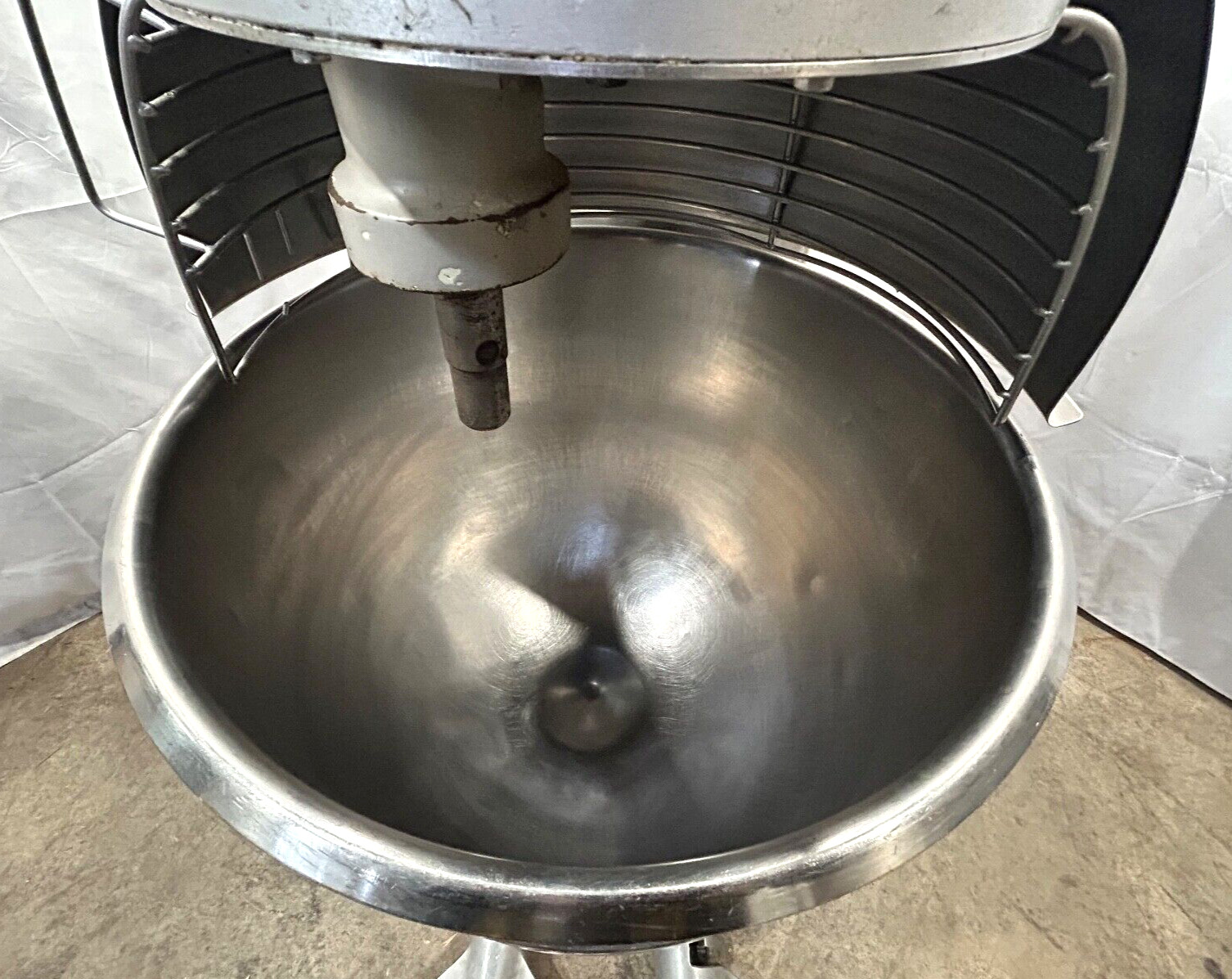 Globe SP80 (80 Qt) Commercial Planetary Mixer T0734