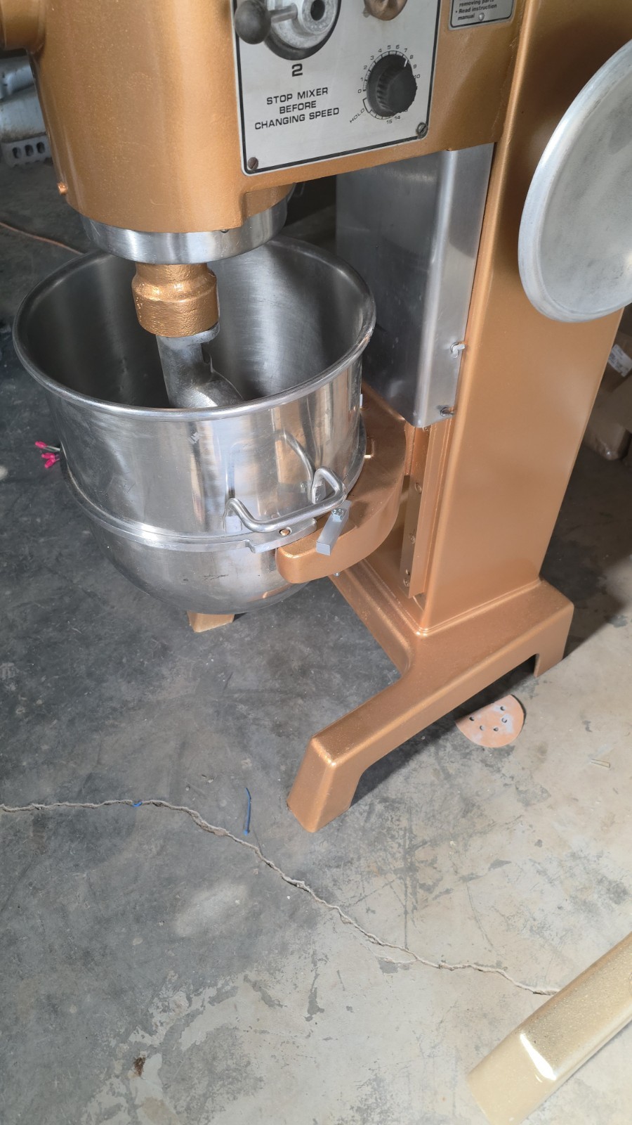 Hobart Mixer D340 220v 3 Phase Working Condition New Paint Come With Bowl