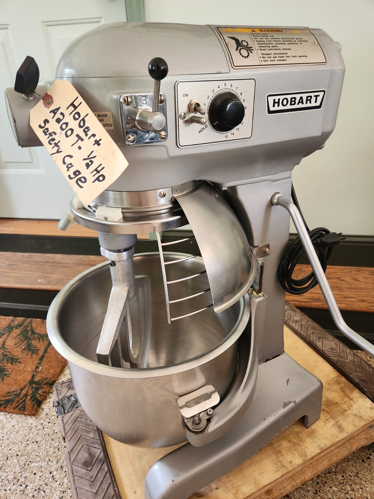 Hobart Classic A-200T, 20 Quart Mixer, Bowl, Beater & Safety Cage – REFURBISHED