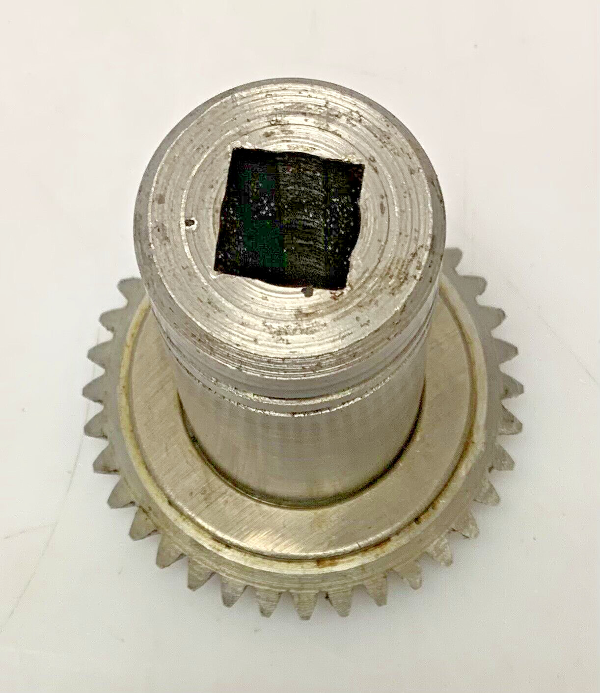Hobart 00-435065-00002 Bevel Drive Gear And Seal Assembly
