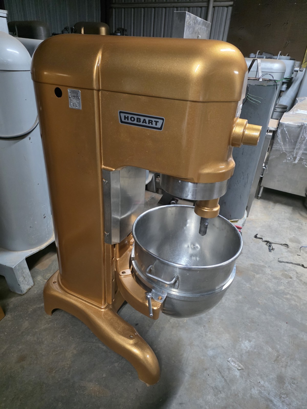 Hobart Mixer 60qt 220v 3 Phase 2hp New Paint Job Come with Bowl & Attachments