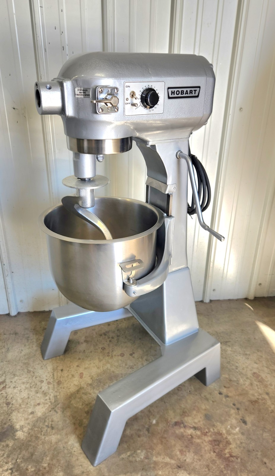 Hobart A200 Mixer, 20 Qt. Planetary Mixer w/extended Base 1/3HP, 115V, 1PH