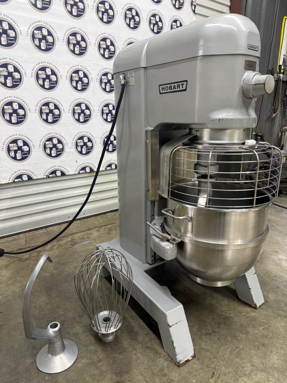 Hobart H600T 60 Qt Commercial Planetary Mixer – 200V 3 Phase – With Bowl, Wire W