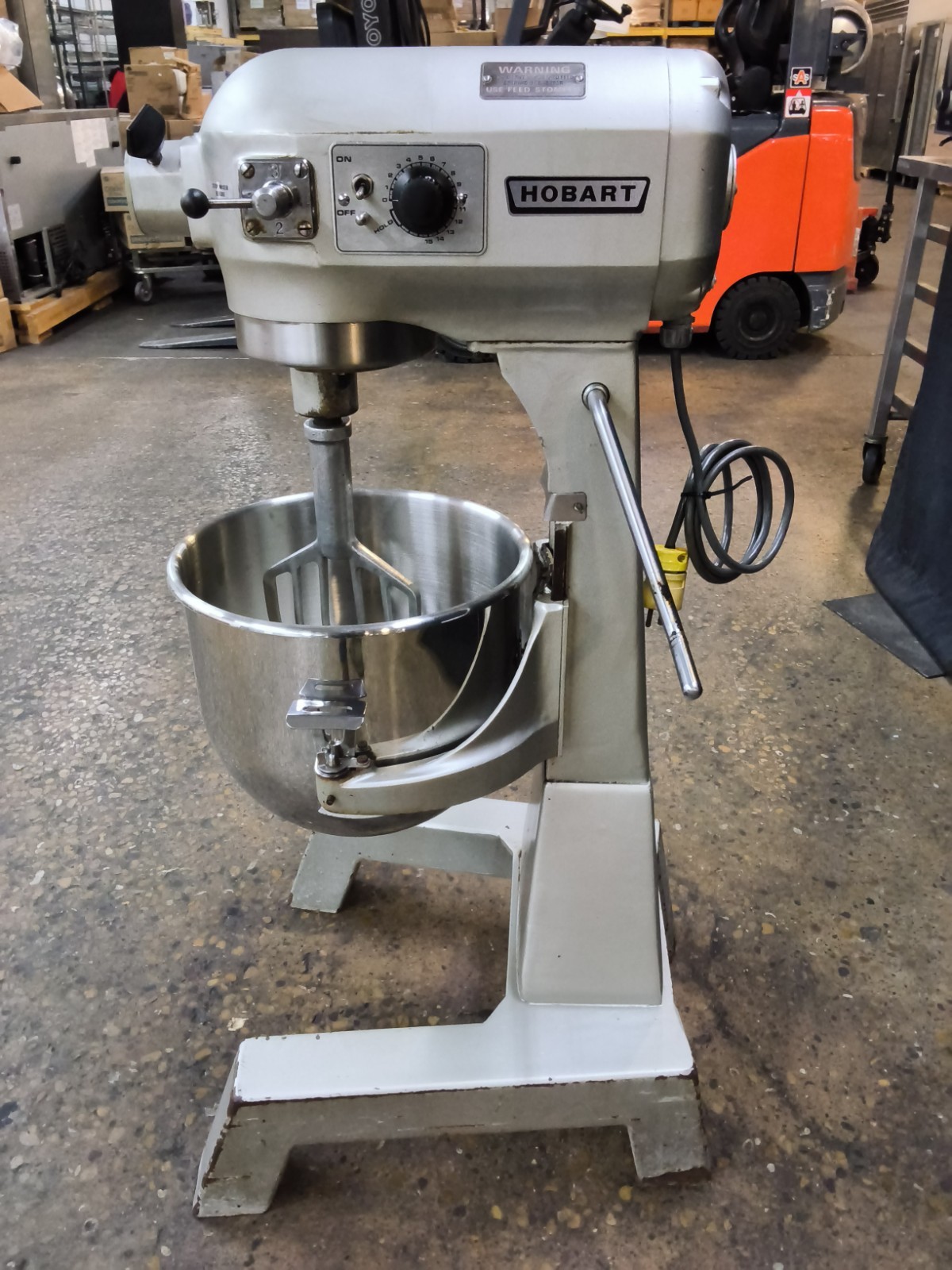 Hobart A200 20 Qt Dough Mixer Floor Model With Bowl One Attachment