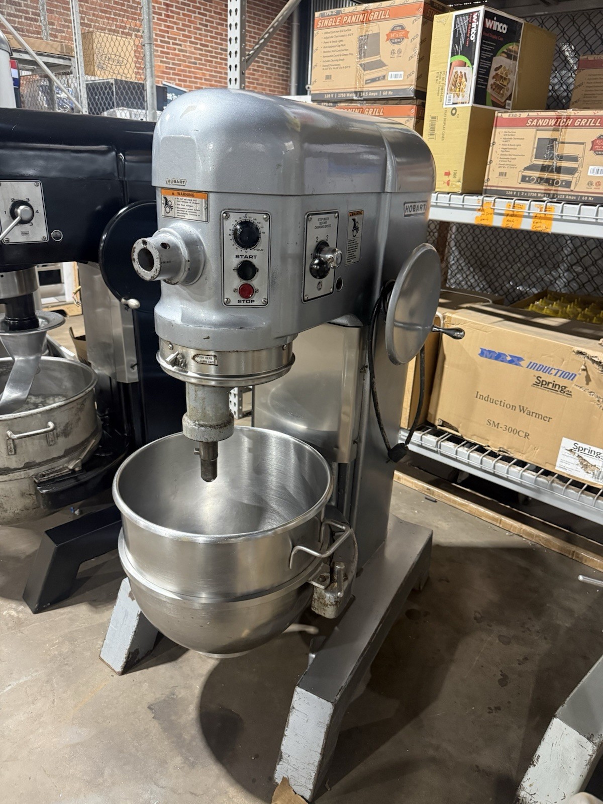 Hobart H-600T Commercial Pizza Dough Mixer 60QT 1ph 2hp 200V