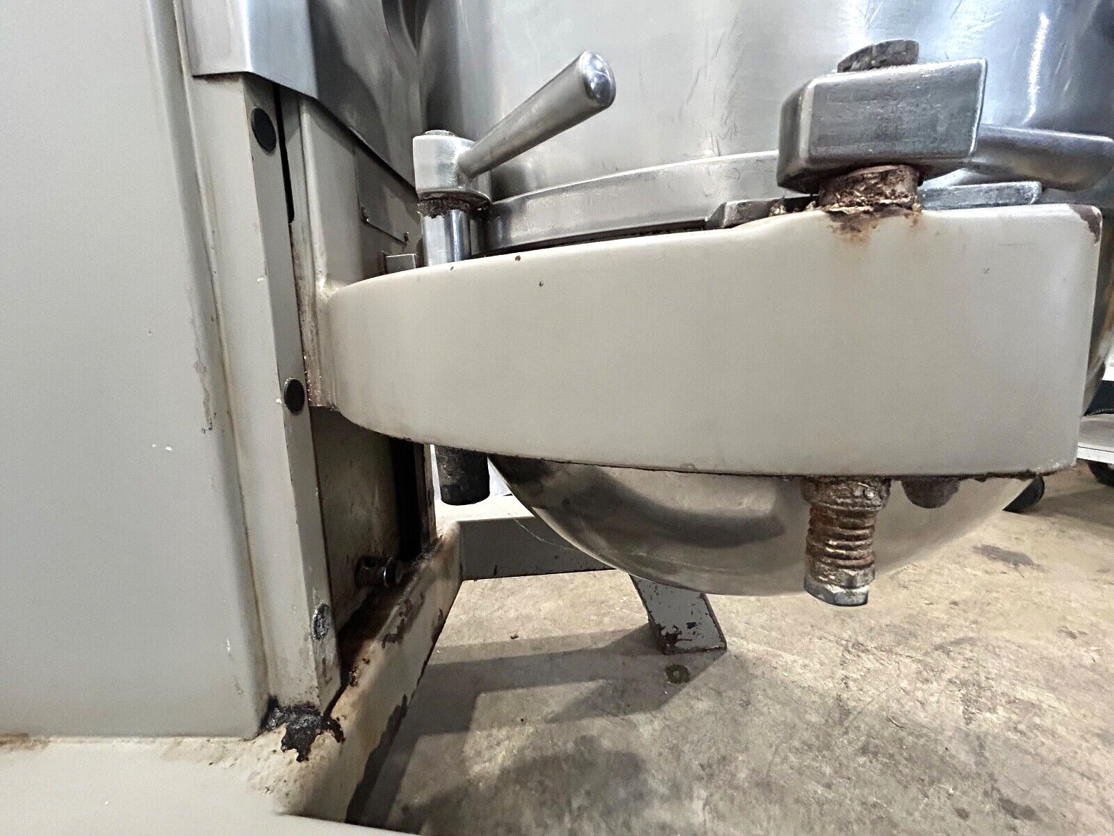 Globe SP80 (80 Qt) Commercial Planetary Mixer T0734