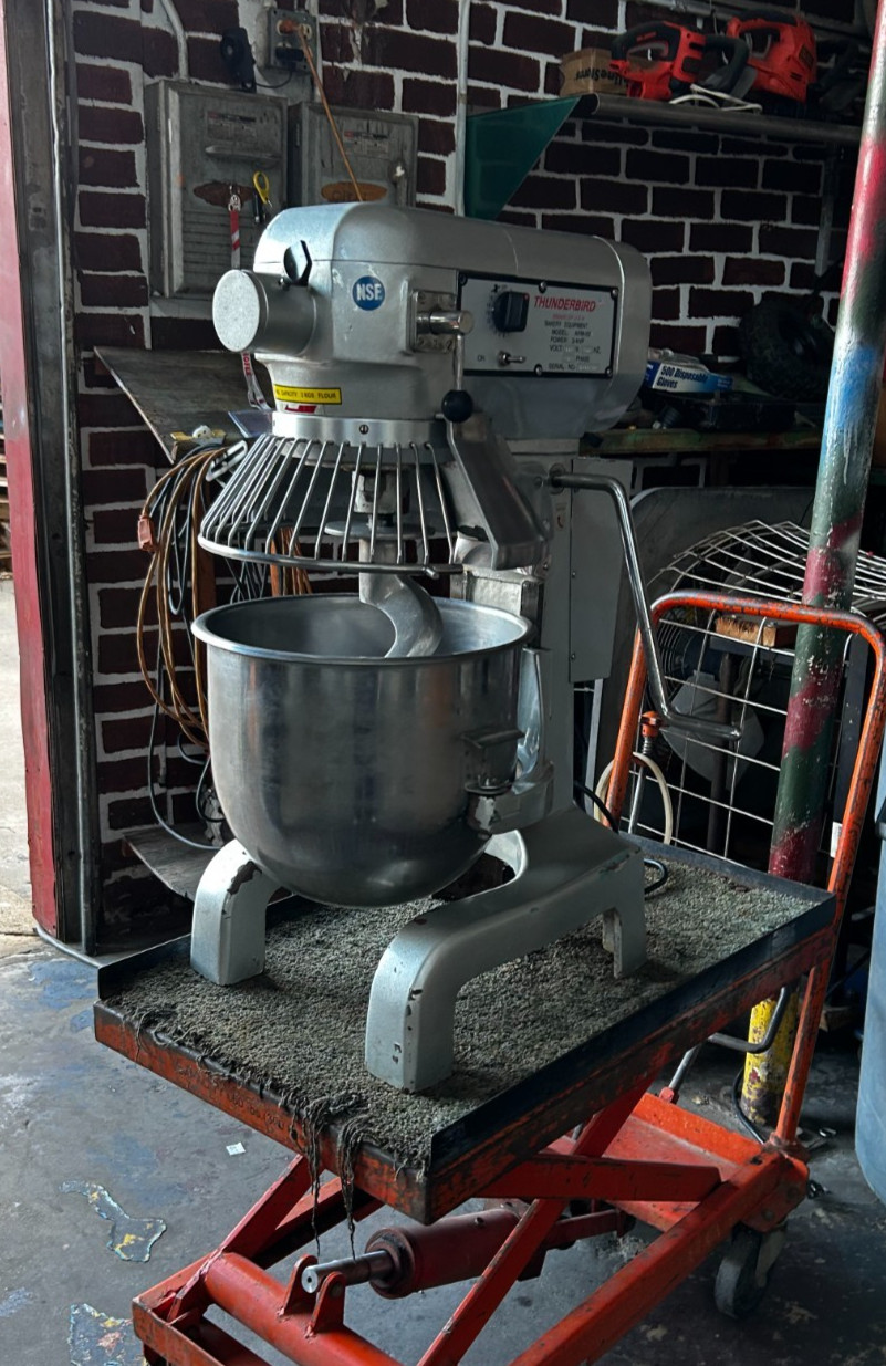 ARM-02 Thunderbird 20QT Planetary Mixer