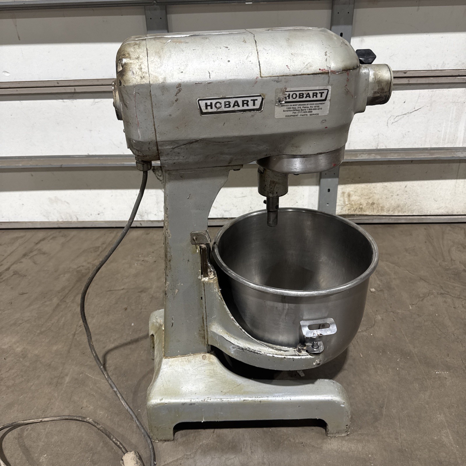 Hobart A-200T 20 qt Commercial Dough Mixer With Bowl 3 Speed Timer