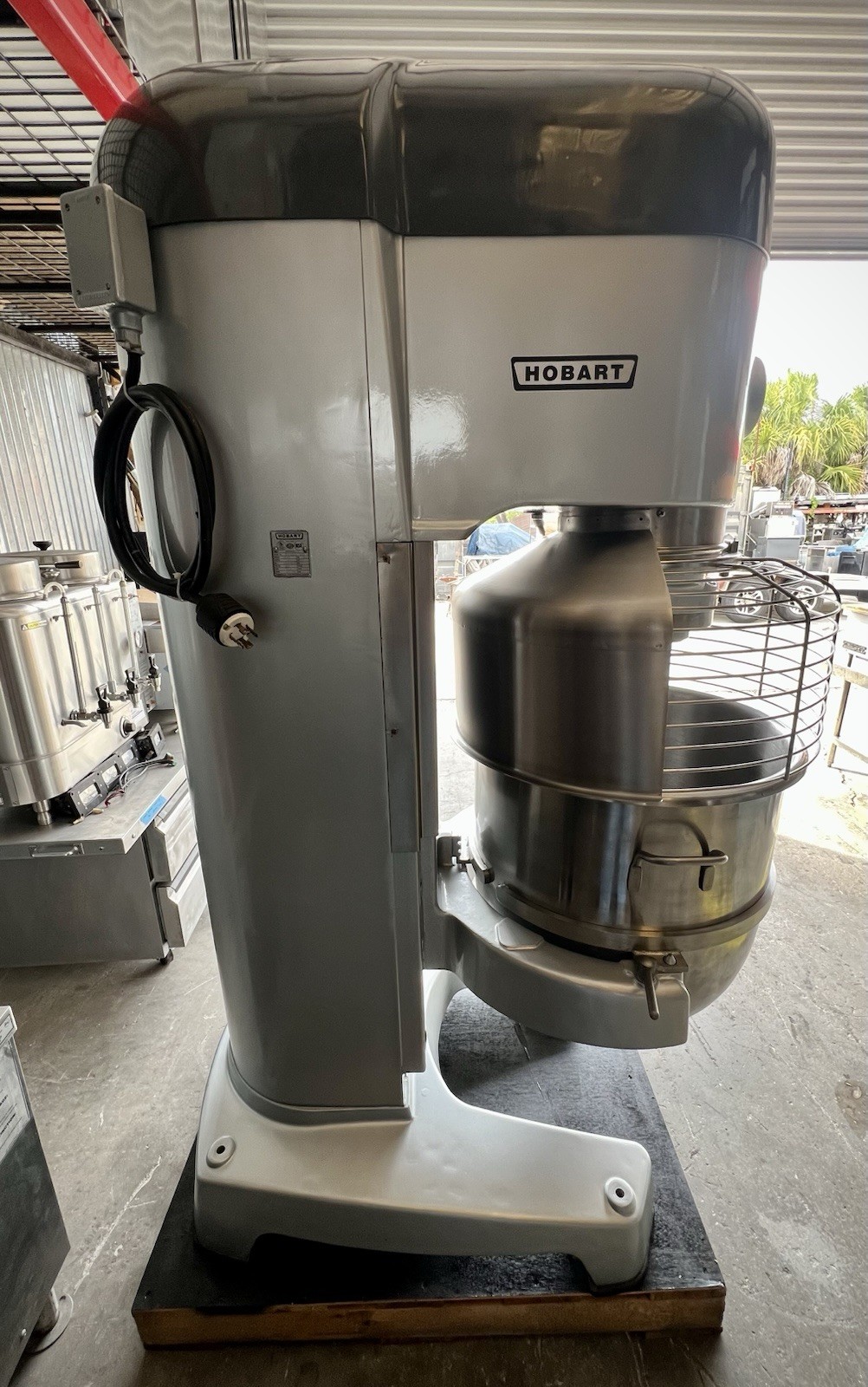 V1401 Hobart 140 qt Bakery Dough Mixer 3 Phase