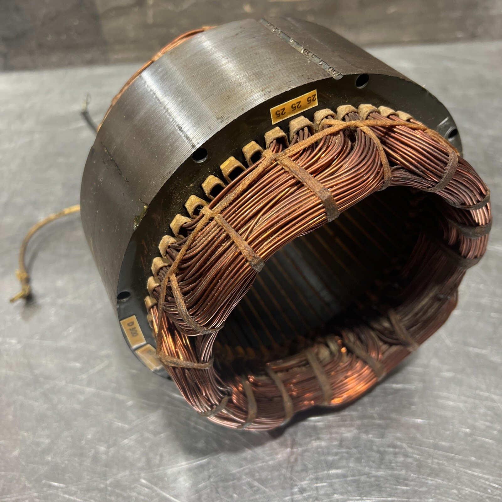 Genuine Hobart Model D-300 30 Qt Commercial Mixer Stator. 1 Ph 115V 60HZ
