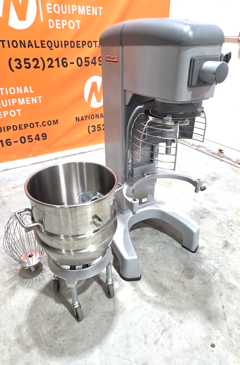 NEW HOBART 40QT Mixer HL400 W/ Hook, Whip, Paddle, Bowl – 3PH/1.5HP – Watch VID!