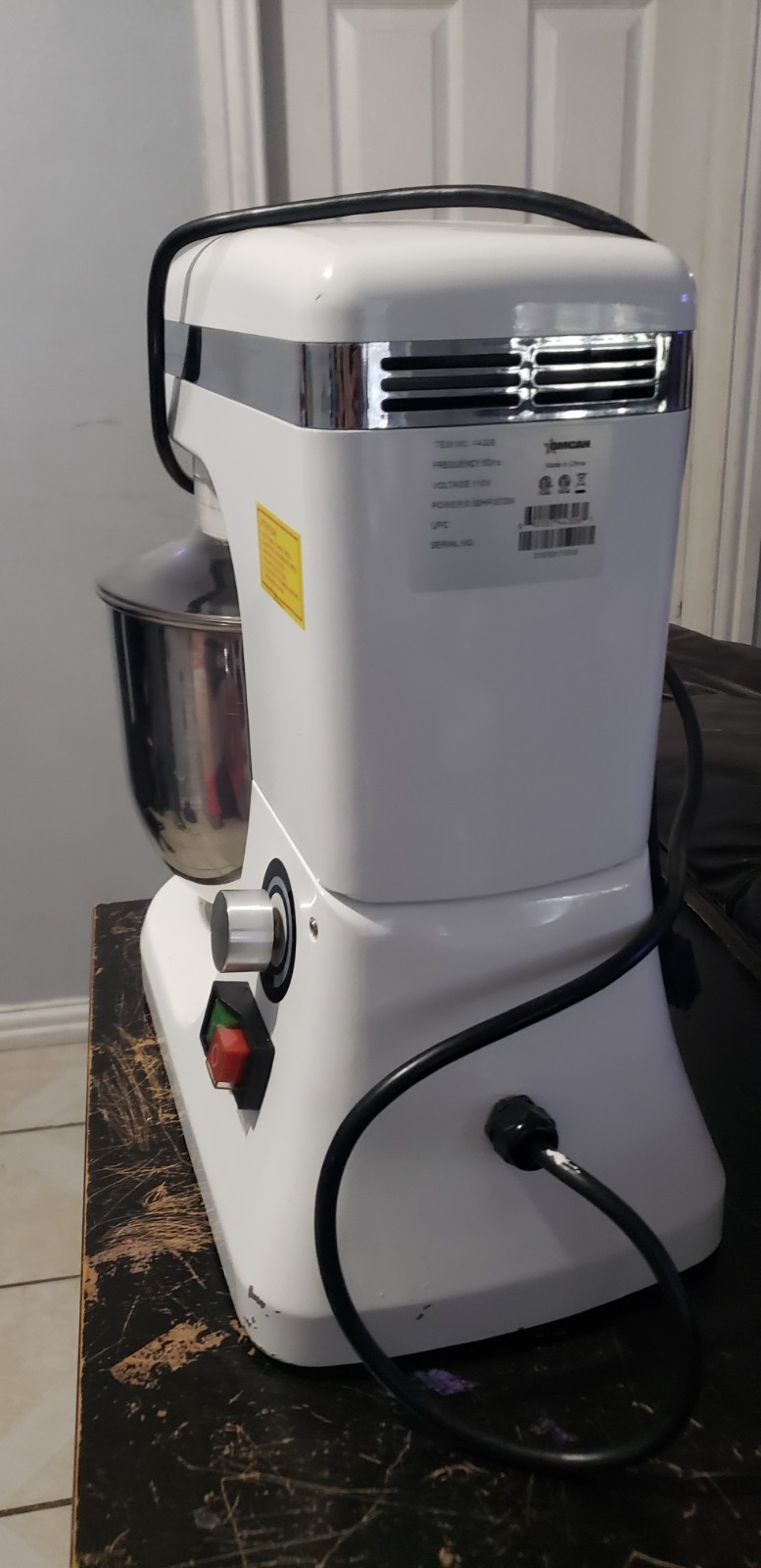 Omcan USA 44306 Countertop 7 qt Planetary Mixer with Guard, Variable Speed *USED