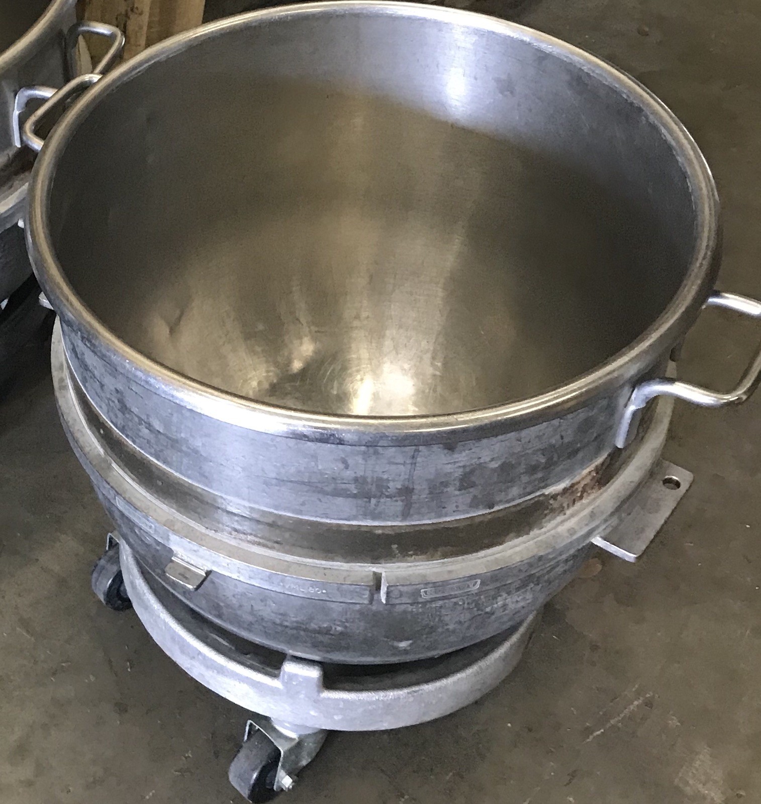 Hobart M802 comes With Stainless Bowl, Bowl Dolly and One Attachment