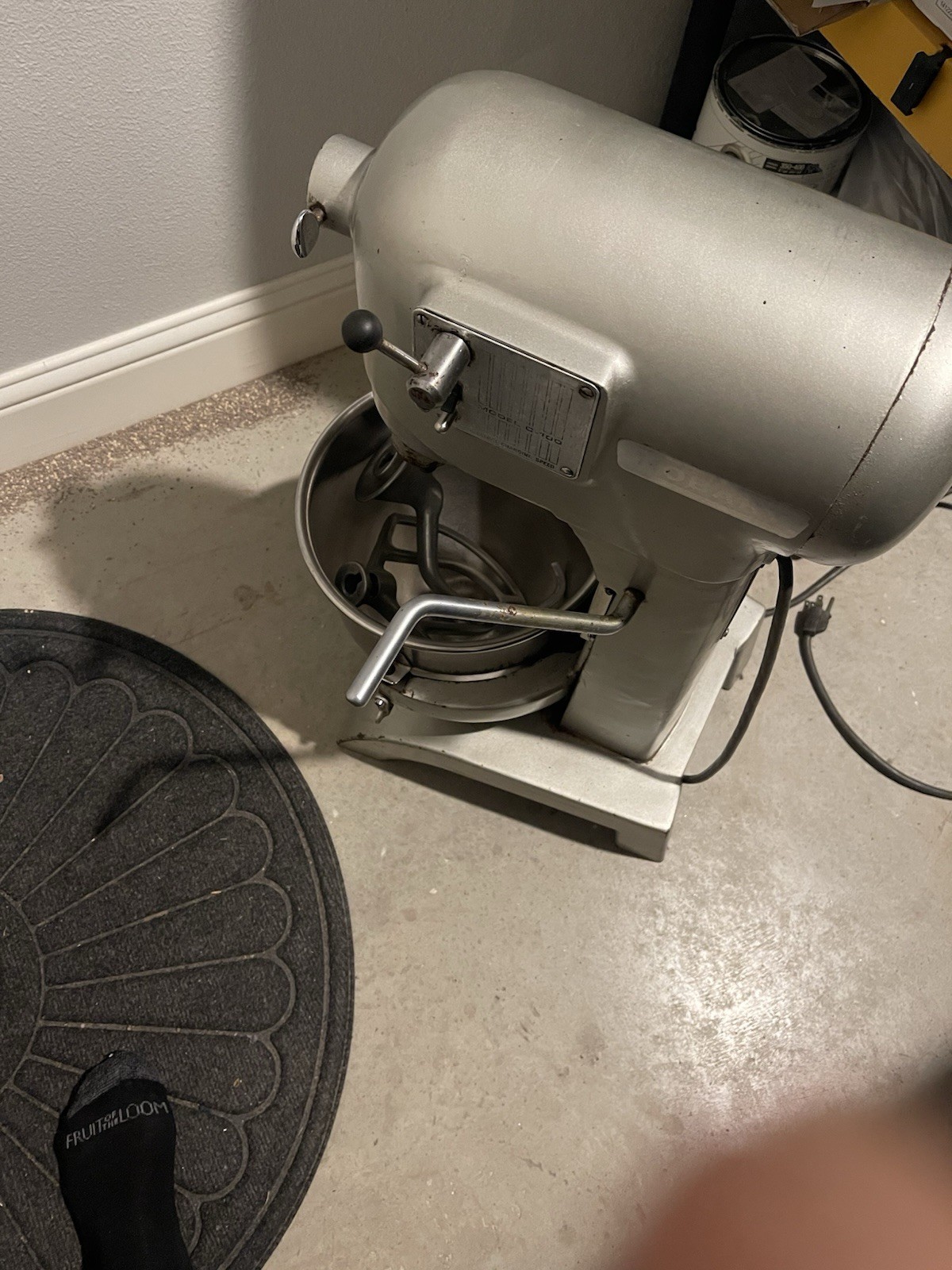 Commercial Used Hobart Mixer Heavy Duty W/ Bowl , Dough Hook & Paddle.