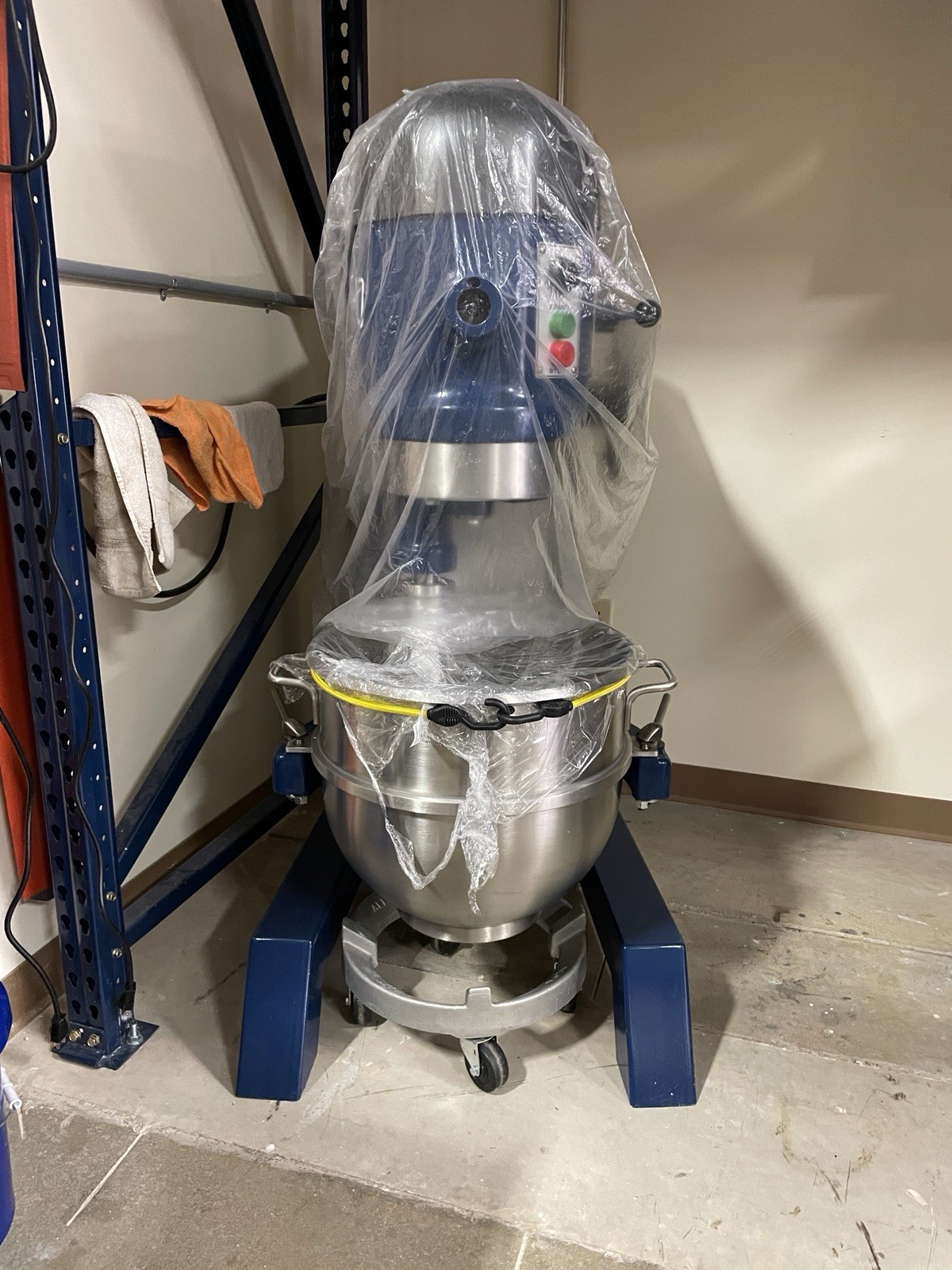 Hobart H600 – 60qt Mixer – 2hp, 220-3 phase, 12 Amp draw