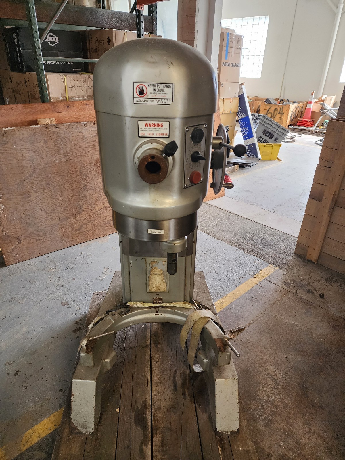 HOBART H600T Dough Mixer 3ph, 1HP w/ Accessories
