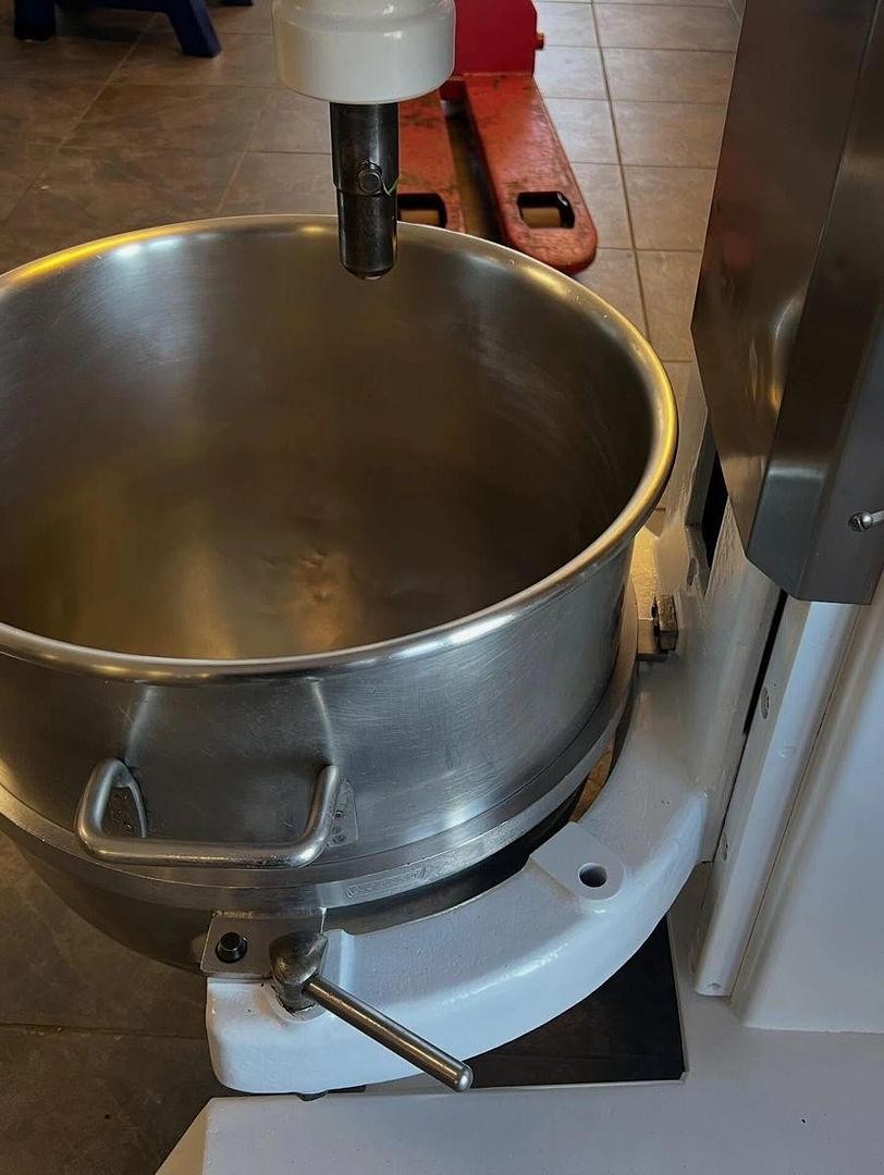 Hobart H-600T 60 Qt MixerHobart H-600T 60 Qt Mixer