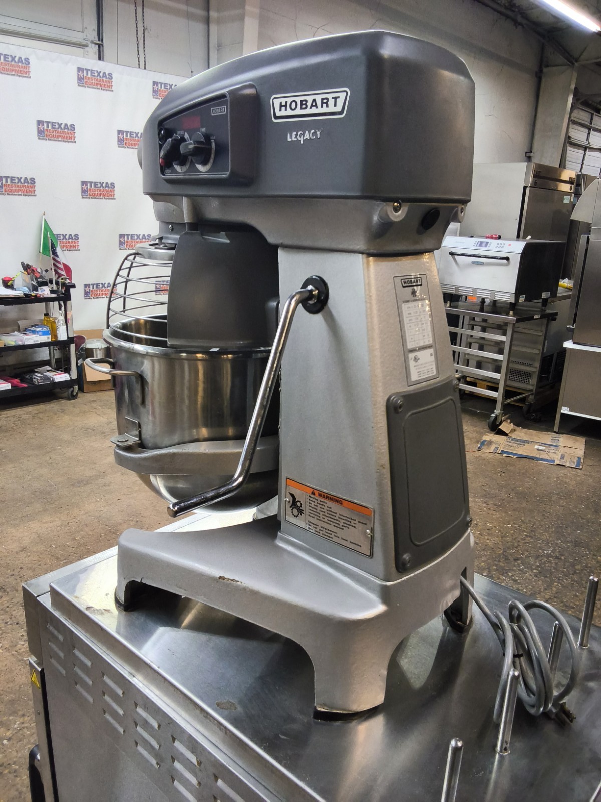 Hobart Legacy HL200 Countertop 20 Qt Dough Mixer with Guard Bowl 1 Attachment