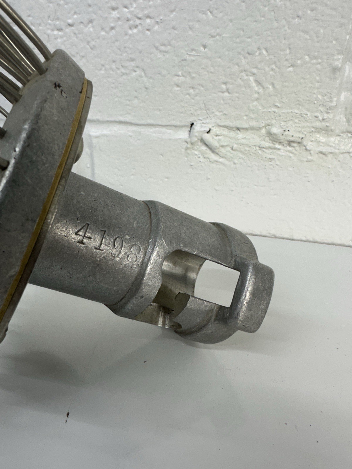 Hobart VMLH30D 30 Qt Reducer Stainless “D” Whip for VMLH Mixers 00-439740