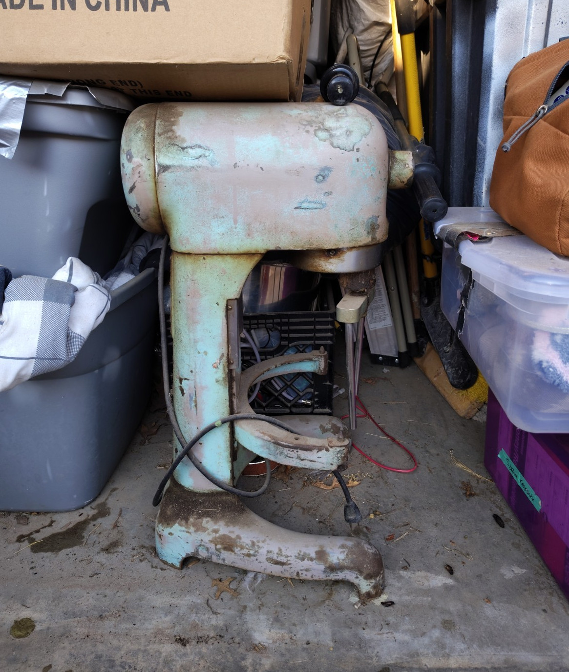 Hobart D-100 D-100 Commercial Floor Model Mixer, 3 Speed