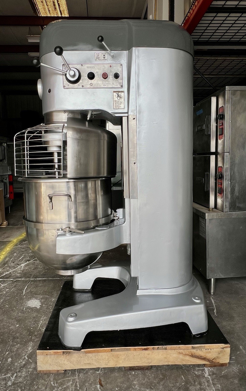 V1401 Hobart 140 qt Bakery Dough Mixer 3 Phase