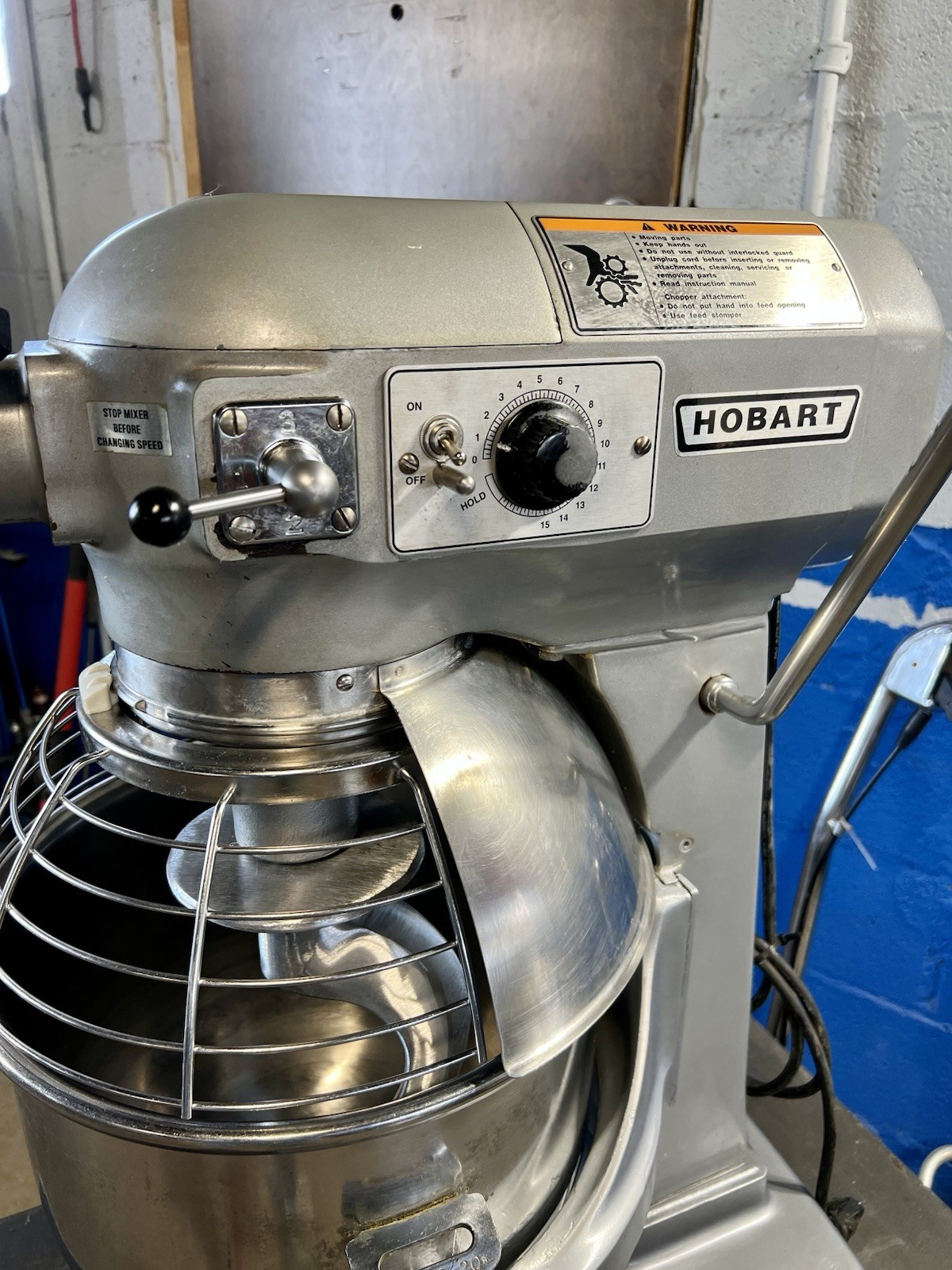 Hobart A200T 20 Quart Qt Mixer With Bowl And 2 Tools
