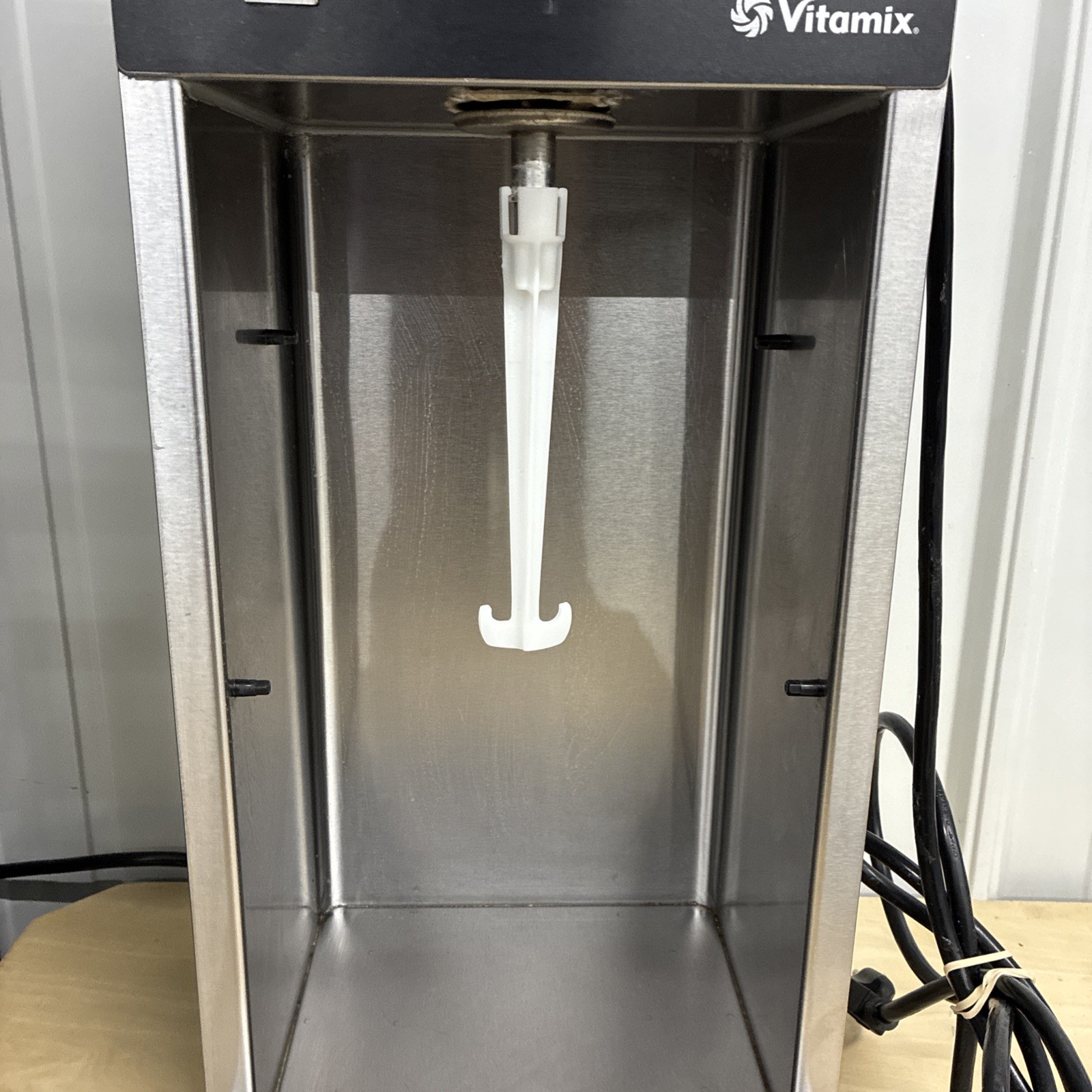 Vitamix Mix’n Machine Milkshake/Flurry Dessert Countertop VM0800A Cream Read 👇