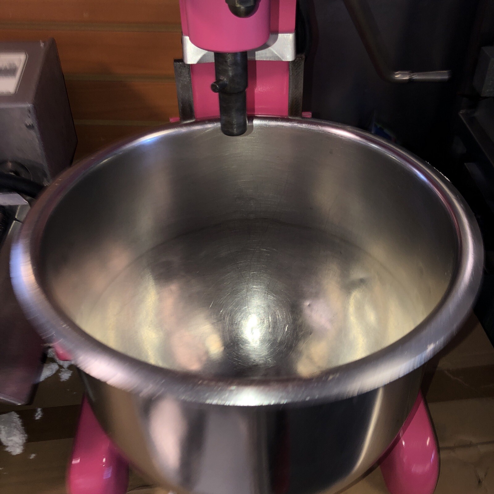 HOBART A 200 20 QT Mixer Includes Bowl & Pattle Hook & Whip 115V