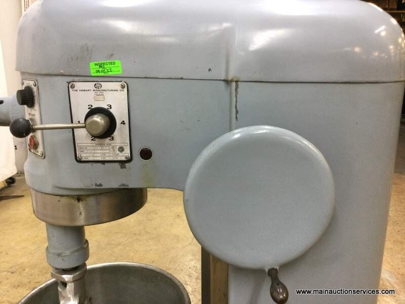Hobart H-600T, 60 Qts Dough Mixer With Bowl & 1 Attachment