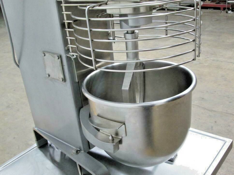 Univex Model SRM20, 20 quart table top mixer