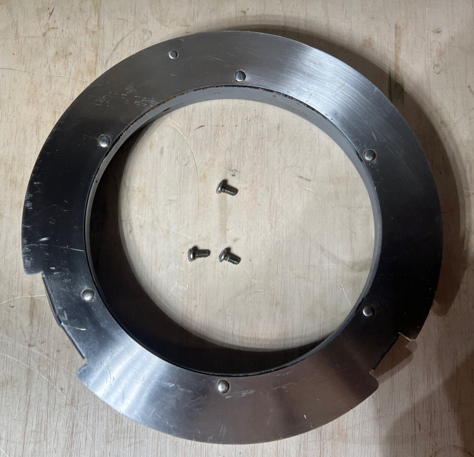 Genuine Hobart 00-917272 Cup, Drip And Flange HL200 20 Qt Mixer. Cracked. READ!