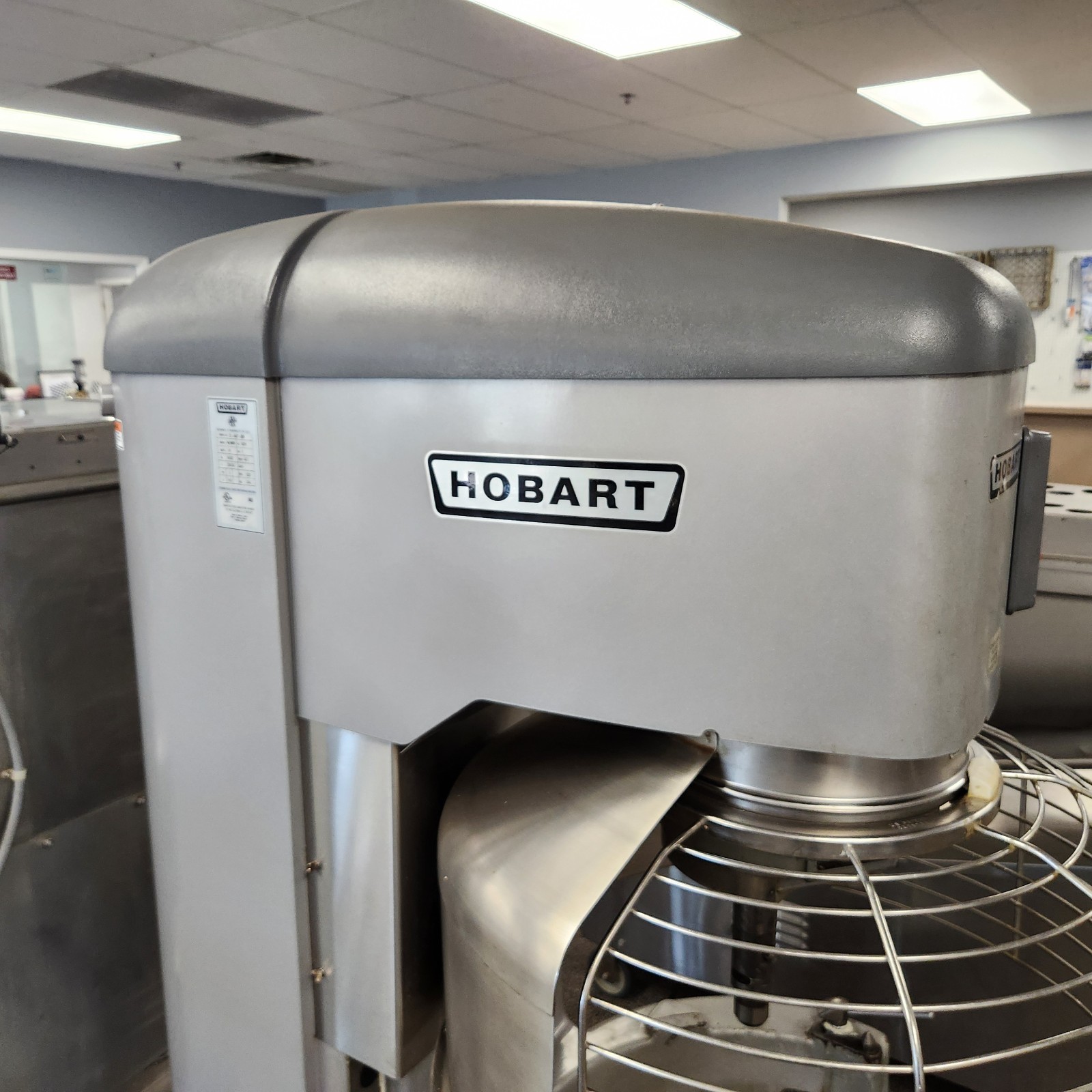 *Rebuilt By Hobart* Legacy HL1400N 140 Quart Bakery Restaurant Dough Mixer + Acc