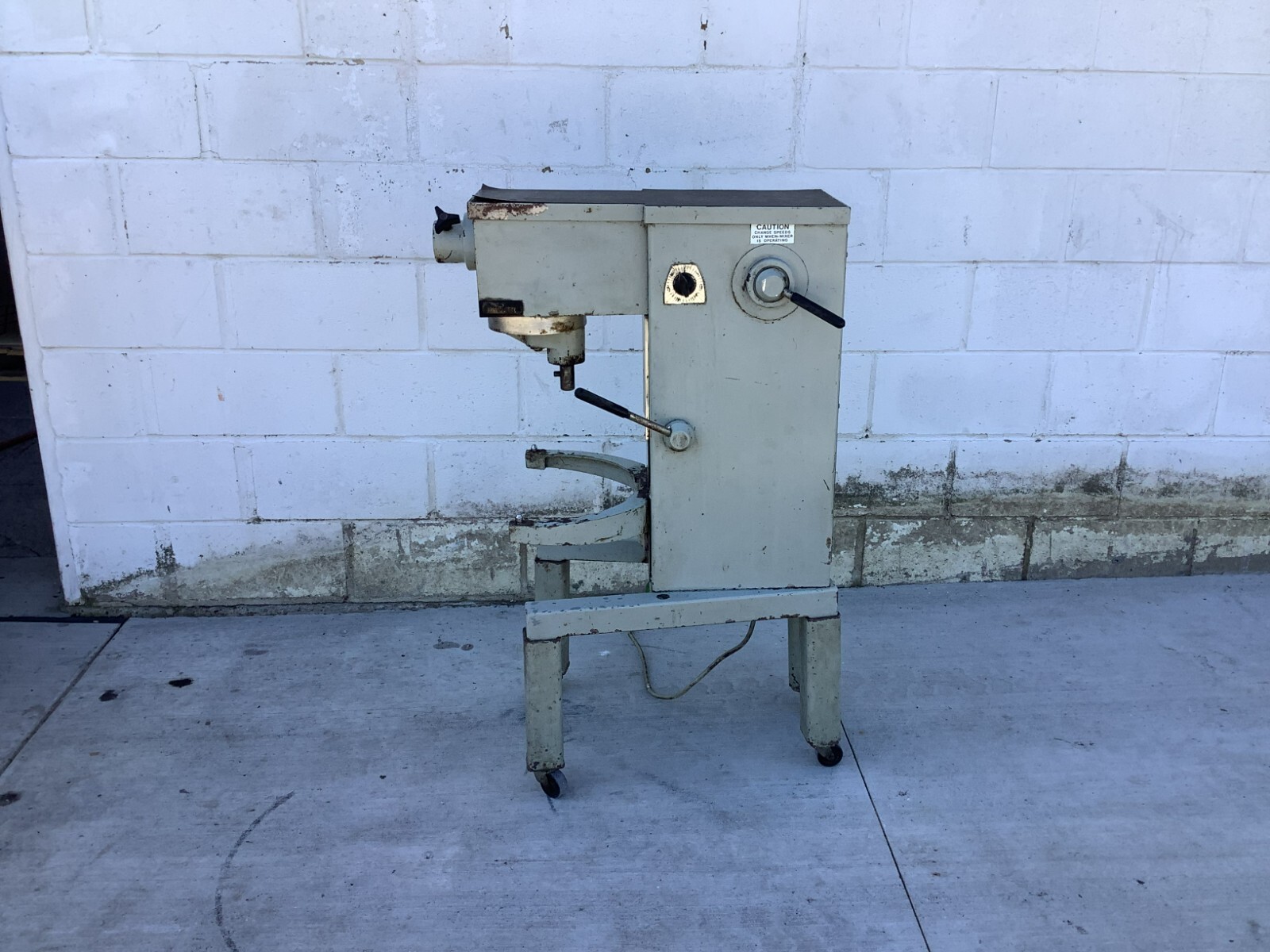 Mixer 20qt Univex M-20 115v 1ph TESTED