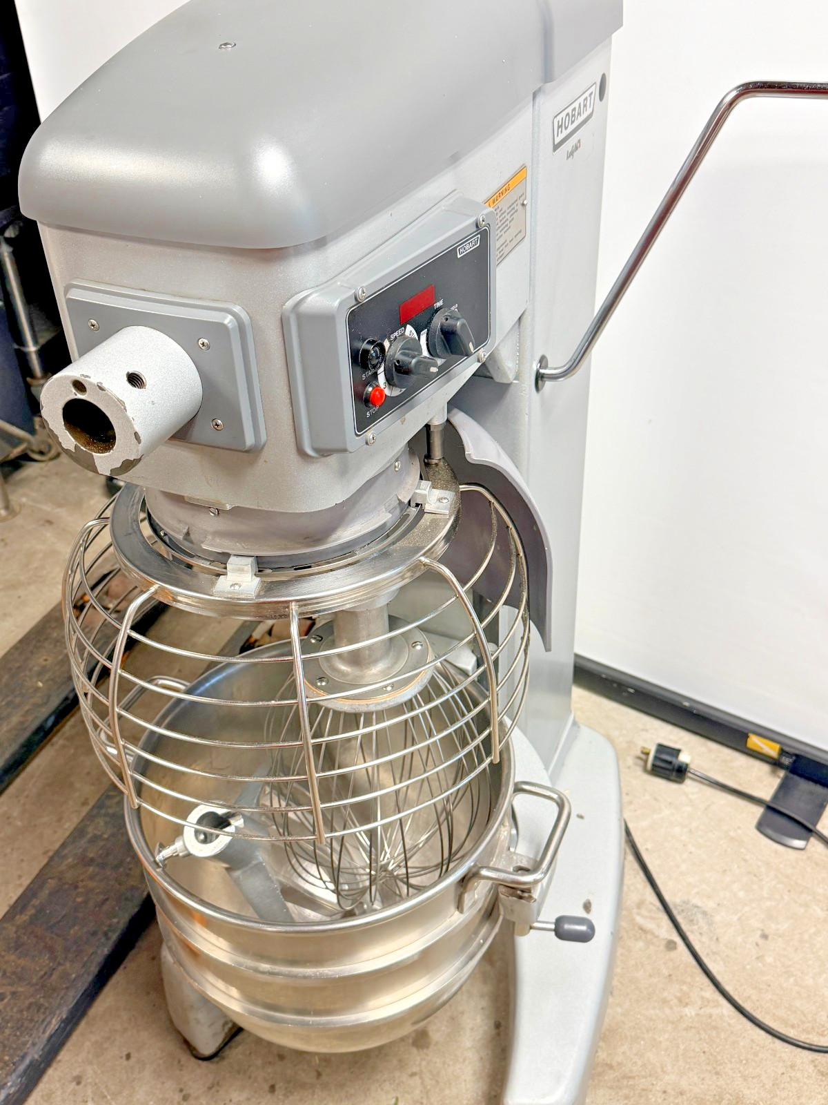 Hobart Legacy HL300 30 Qt Dough Mixer with Bowl whip & paddle 200-240 V 1 PH