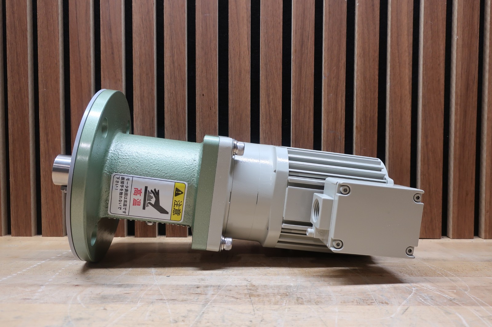 KANSAI KIKAI KOGYO KMC-1008 | KANKI MIXER 100W 200V 60Hz 225RPM