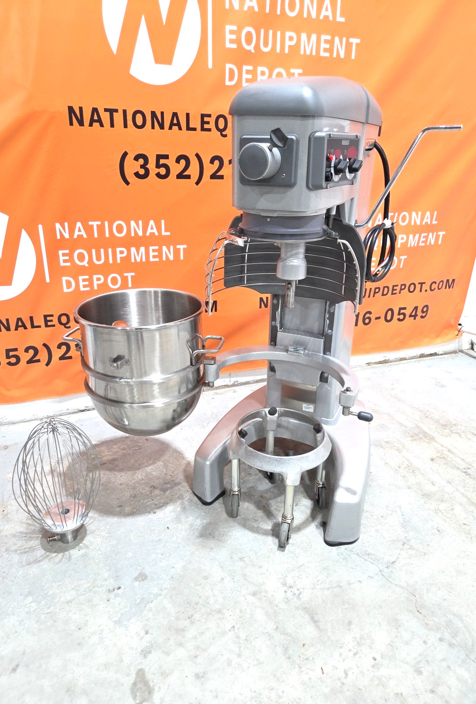 NEW HOBART HL400 40QT Mixer W/ Hook, Whip, Bowl/Dolly – 3PH/1.5HP – Watch VIDEO!